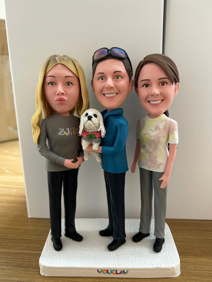 Fully Customizable Four Bobbleheads（person or pet）